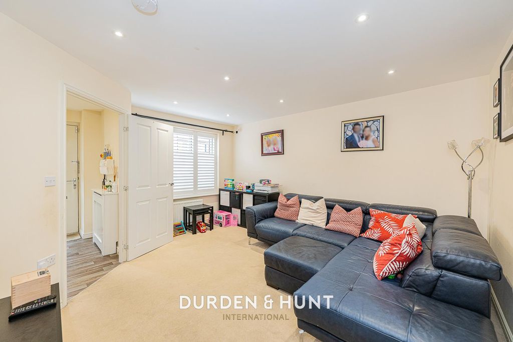 Property photo 2 of 25 Sunliner-28.Jpg