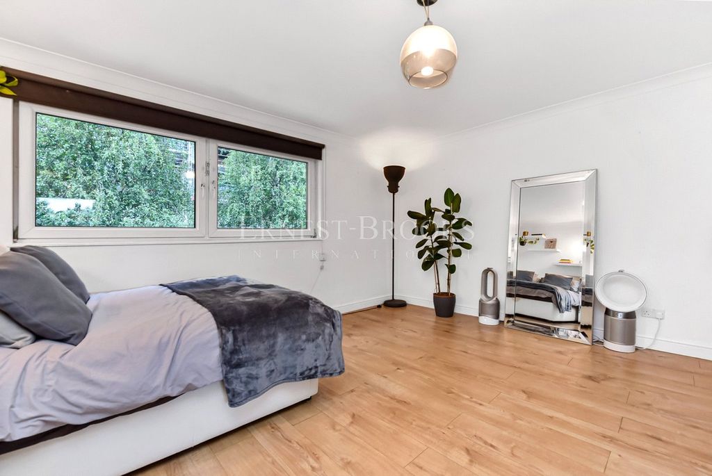 Property photo 1 of 11 Picture No. 02