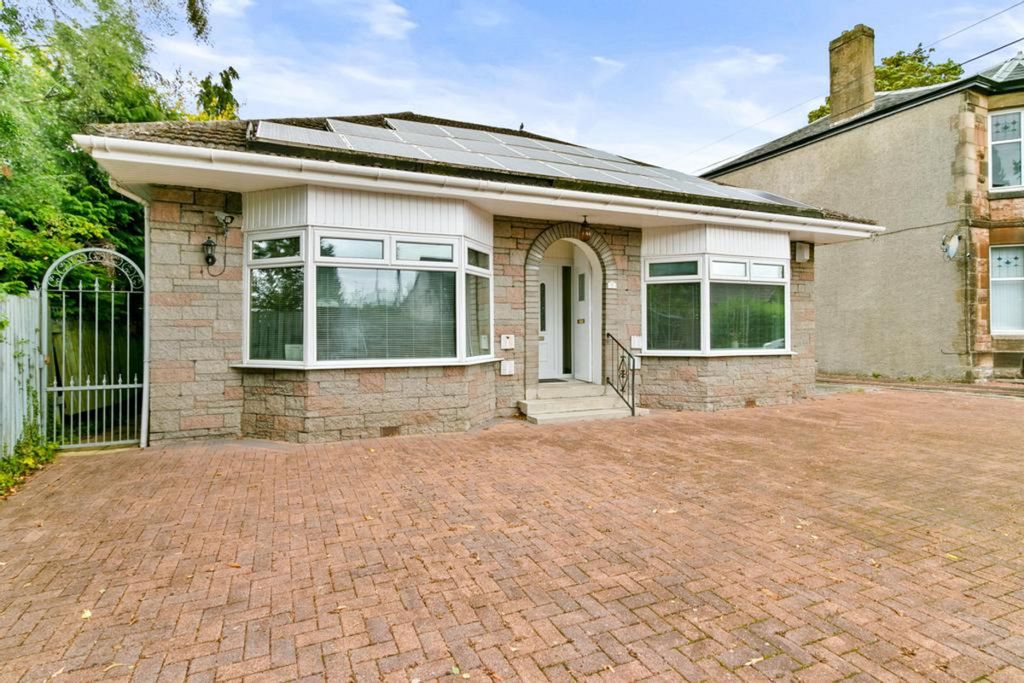 Property photo 2 of 25