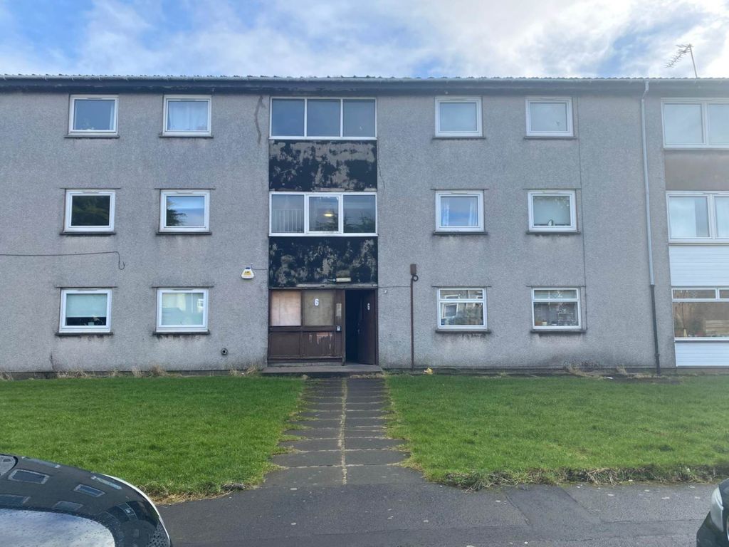 Property photo 1 of 3