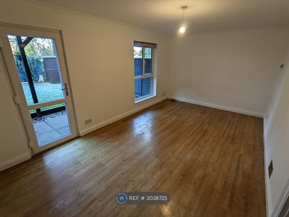 Property photo 2 of 8 Living Room