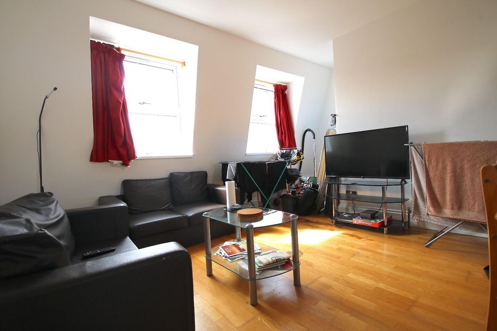 Property photo 2 of 8 Img_2936.Jpg