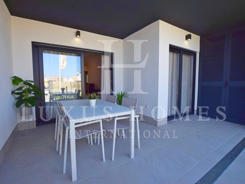 Property photo 3 of 20