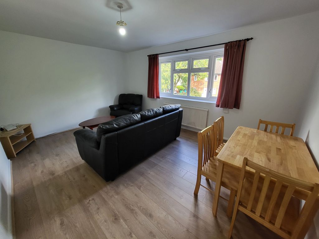 Property photo 2 of 12 Gallery