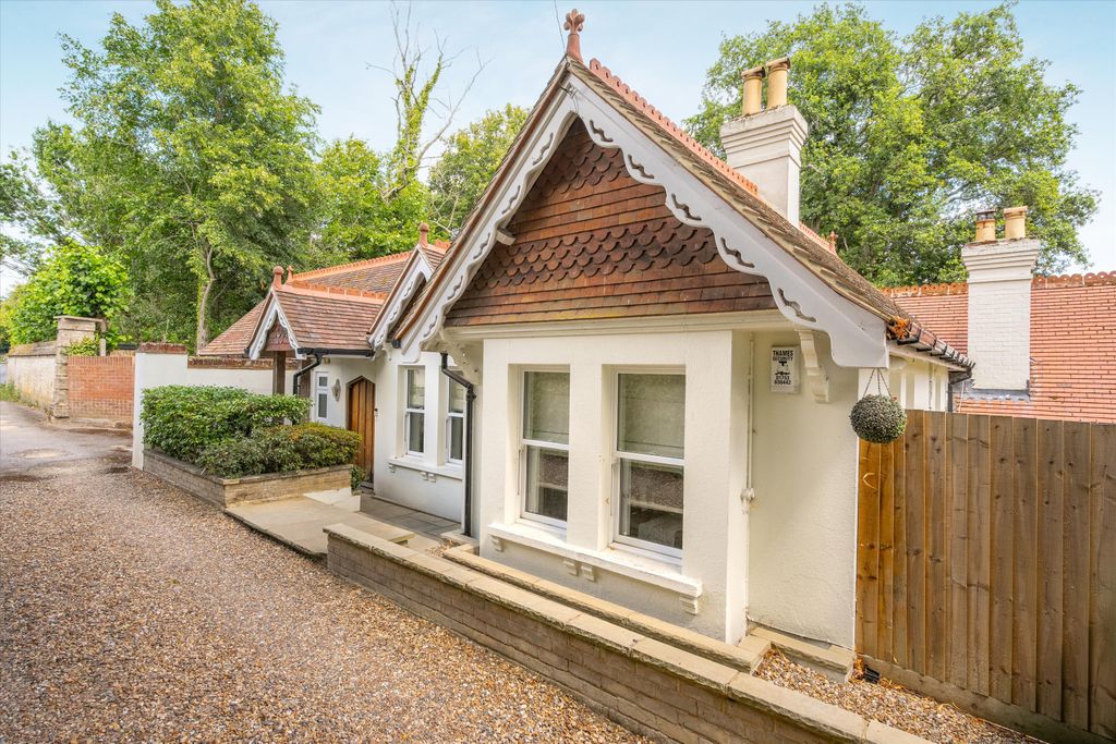 Property photo 1 of 17 Image