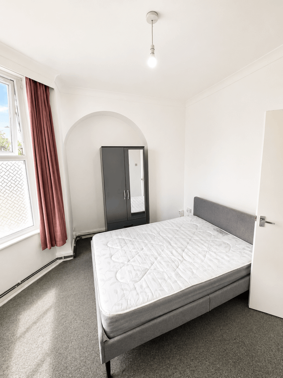 Property photo 2 of 5 3Fce4c14-ee07-4Fac-A738-B0ba4F1cc37d