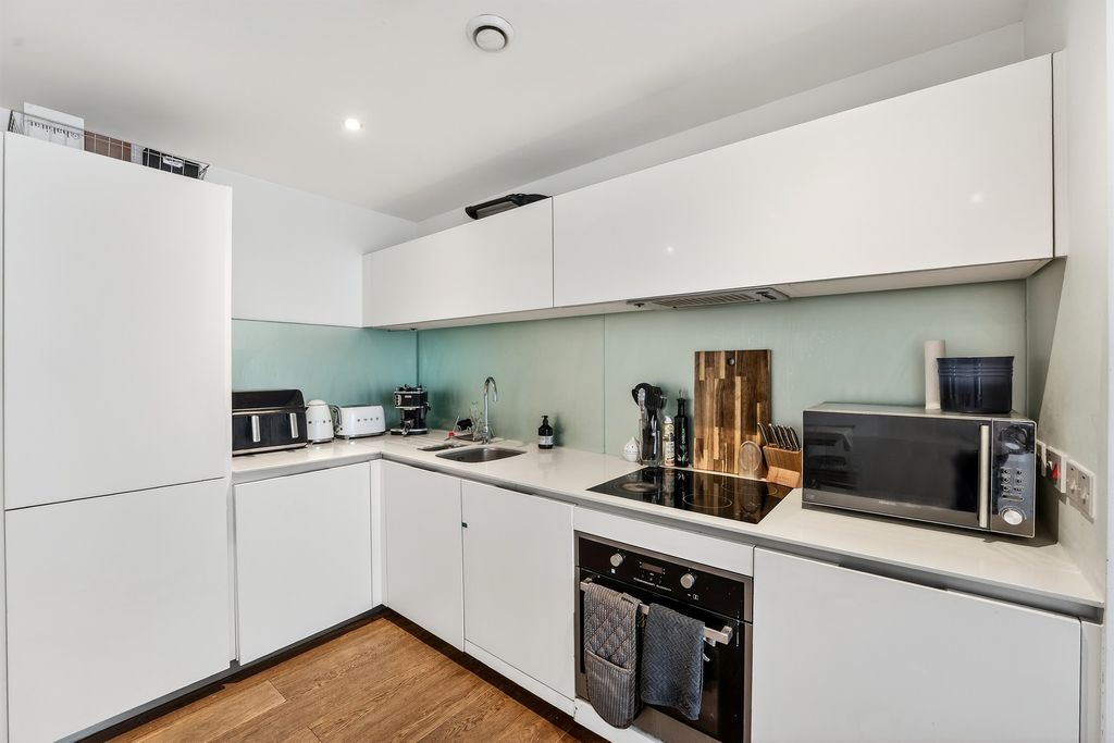 Property photo 3 of 20