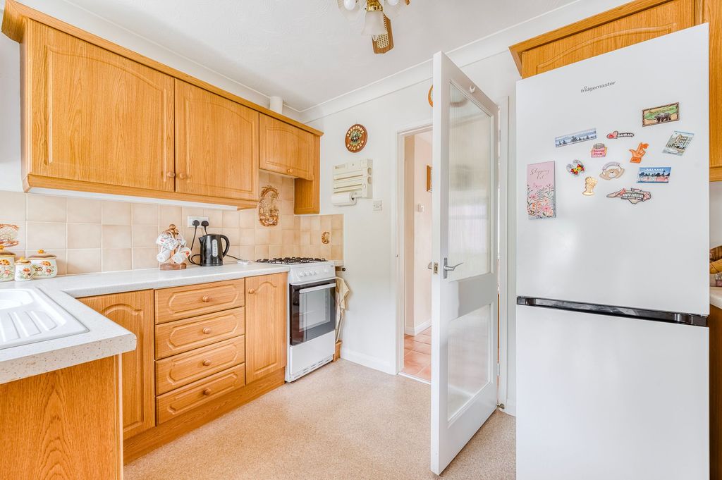 Property photo 3 of 19