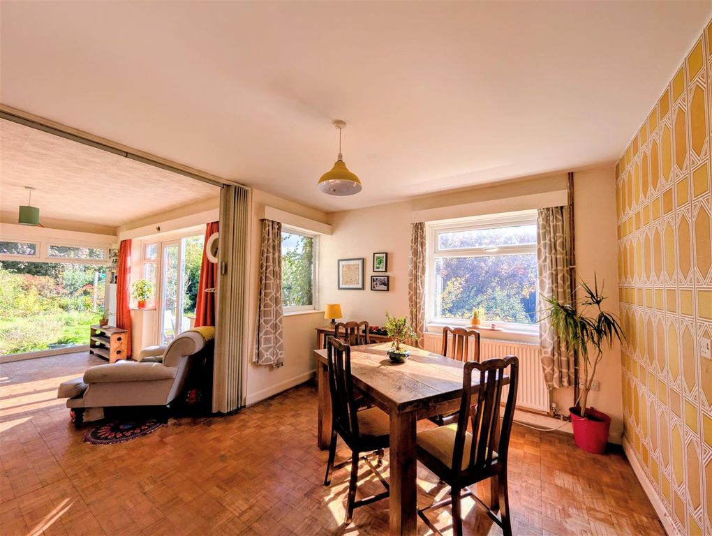 Property photo 3 of 21