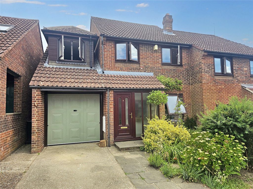 Property photo 1 of 17 Picture No. 01