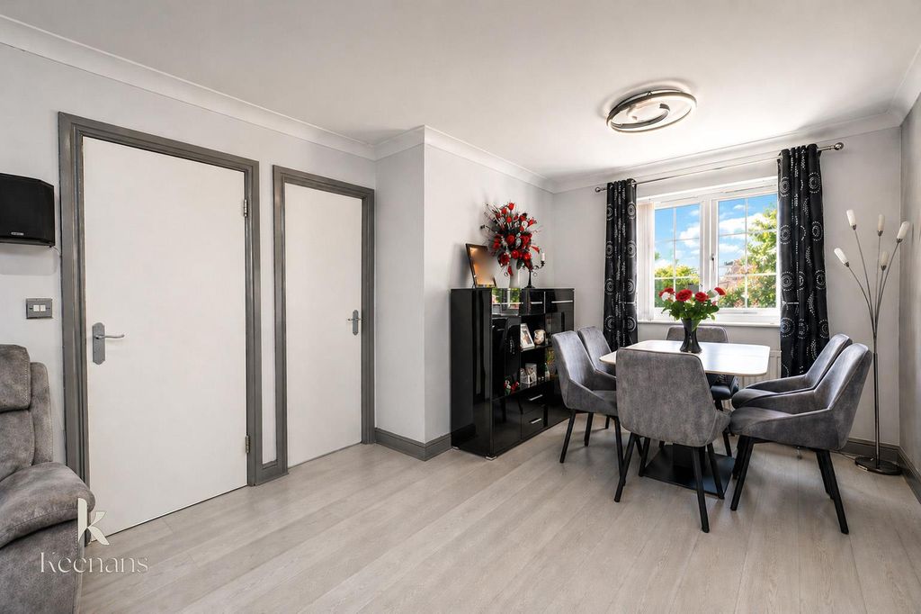 Property photo 3 of 19 Rs-1.Jpg