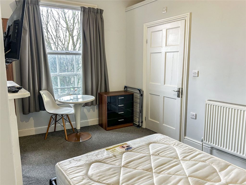 Property photo 2 of 10 Picture No. 02