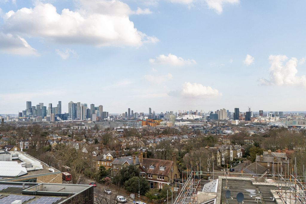 Property photo 2 of 21 1425622-21-69B00A...