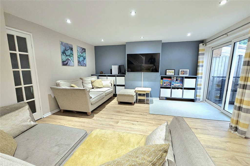 Property photo 3 of 15 Picture No. 08