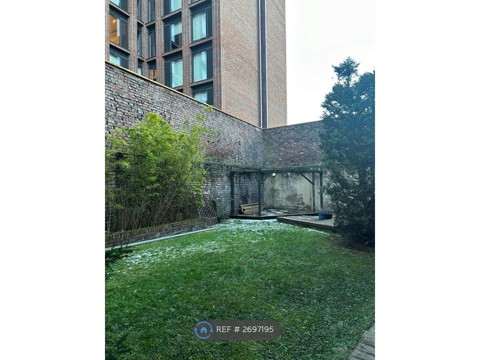 Property photo 2 of 21