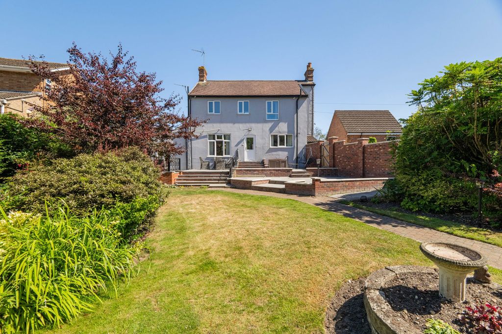 Property photo 1 of 29
