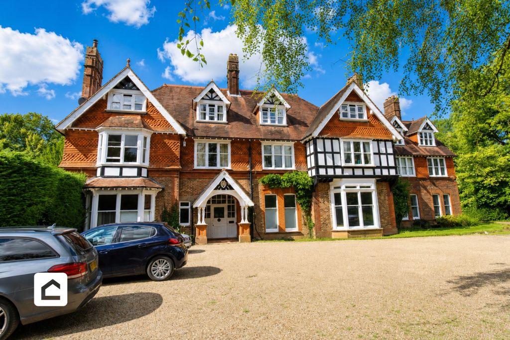Property photo 1 of 10 External