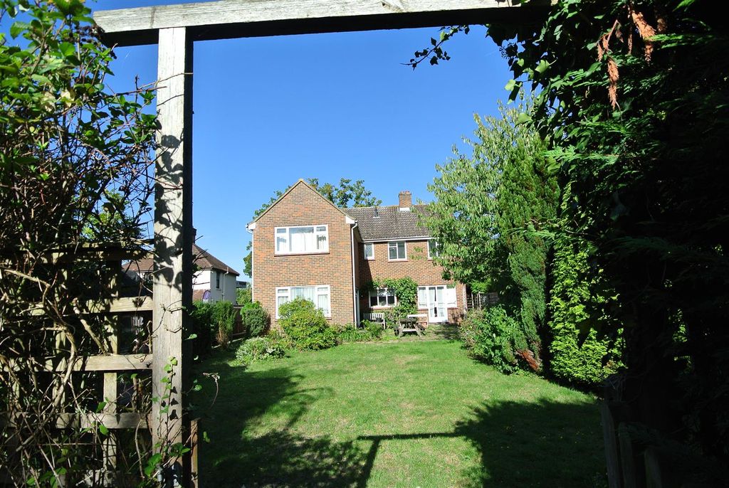 Property photo 1 of 12 Rear End Of Garden