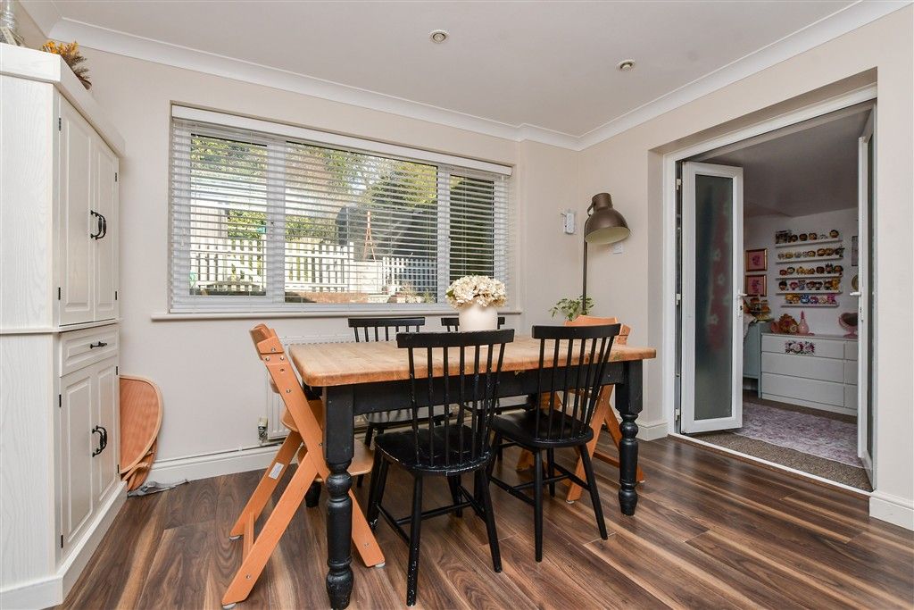 Property photo 2 of 11 Kitchen/Diner