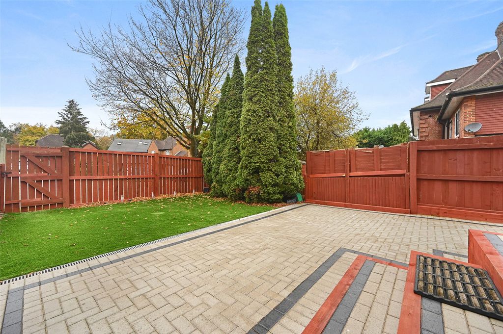 Property photo 2 of 12 Picture No. 28