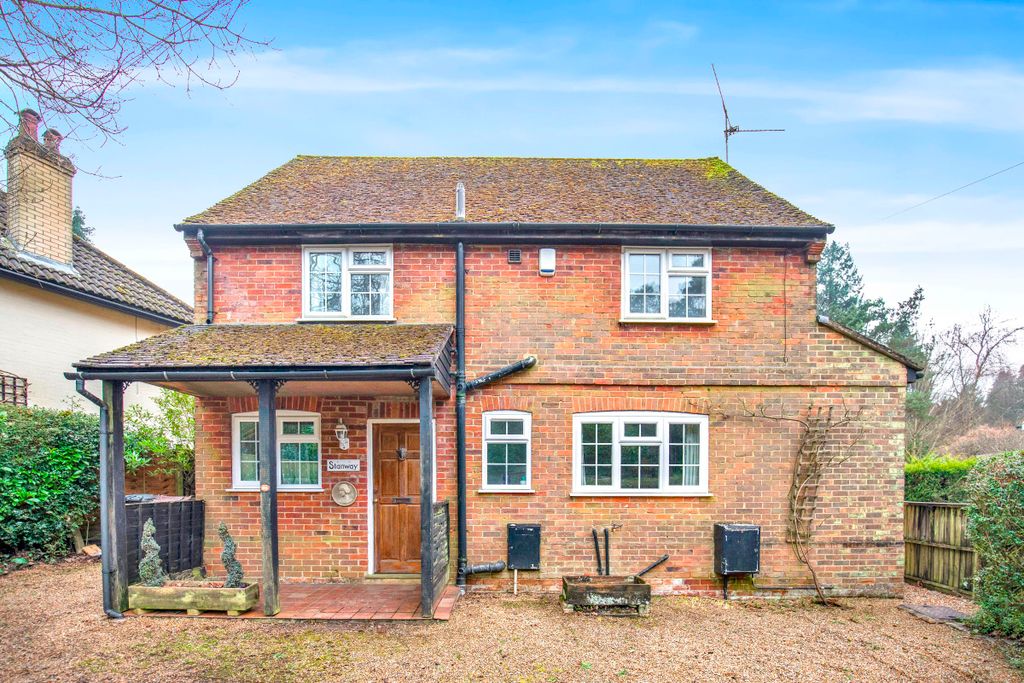 Property photo 1 of 25