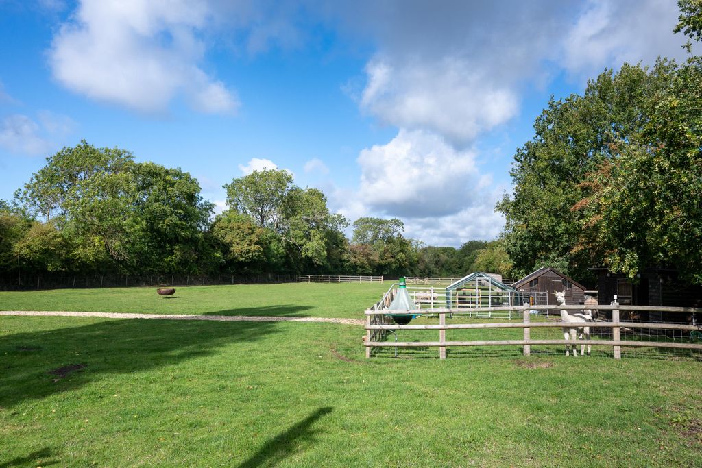 Property photo 2 of 41 Image