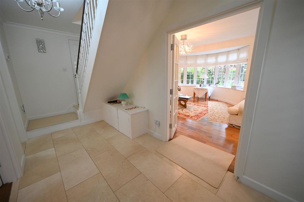 Property photo 2 of 27 Hall.Jpg