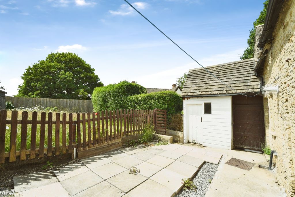 Property photo 3 of 18