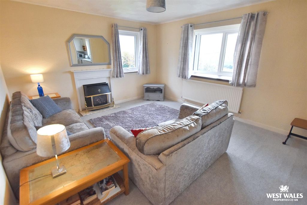 Property photo 3 of 22 2.Jpg