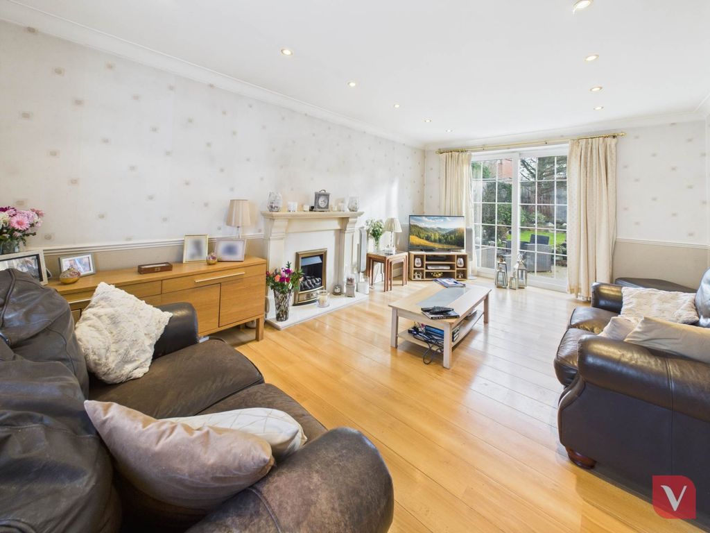 Property photo 3 of 13