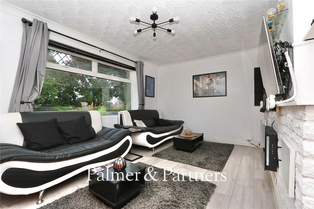 Property photo 2 of 23 Picture No. 05