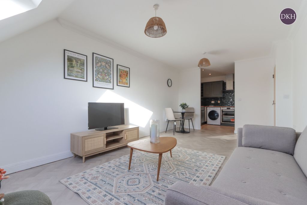 Property photo 3 of 10 Picture No. 15