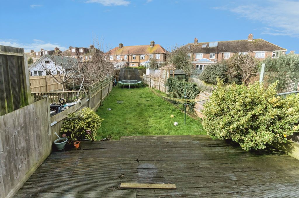 Property photo 3 of 13 Garden