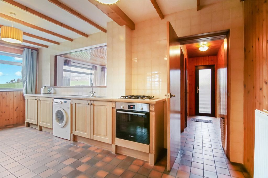 Property photo 3 of 22 Picture No. 18