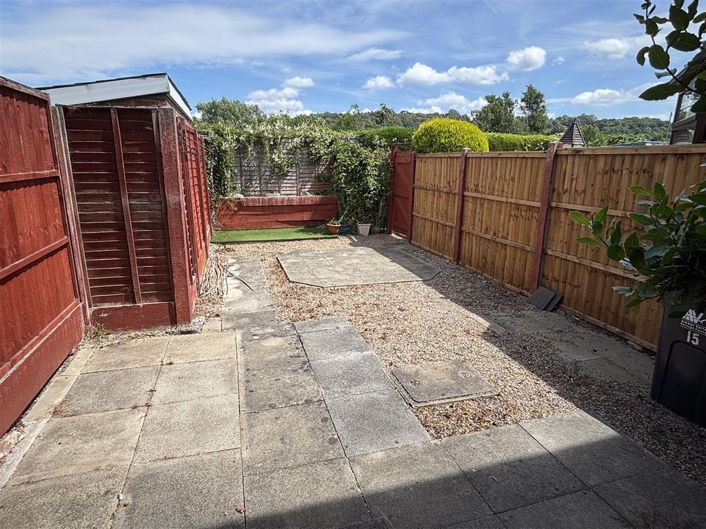 Property photo 3 of 9 Outside