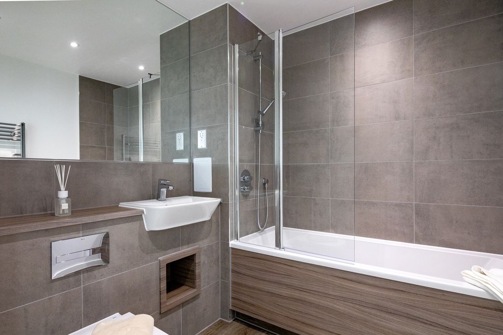 Property photo 3 of 5 P301 25.02.28 Cside N Avenue 2 Bed Apts_-139