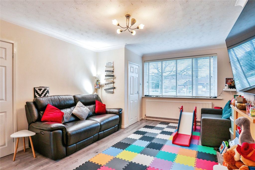 Property photo 3 of 17 Picture No. 04