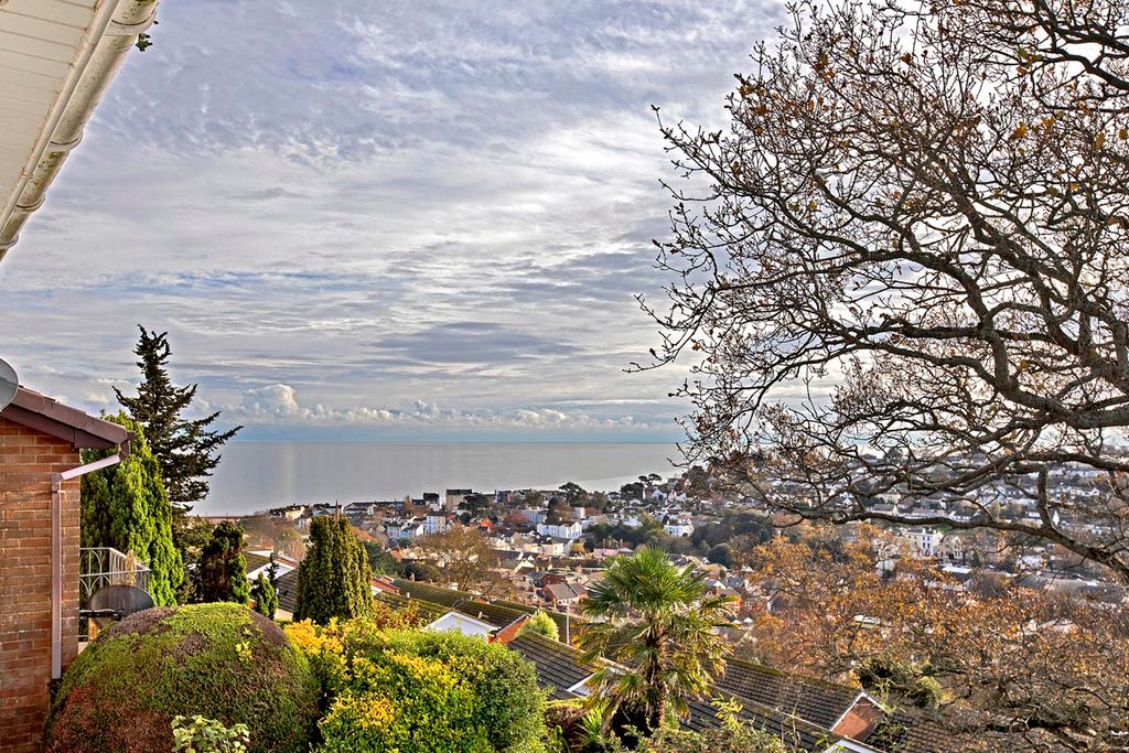 Property photo 3 of 21 Photo 20