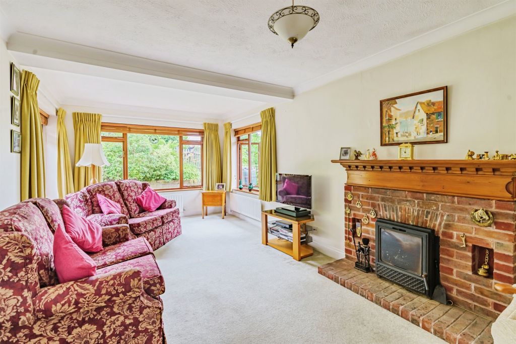 Property photo 2 of 13