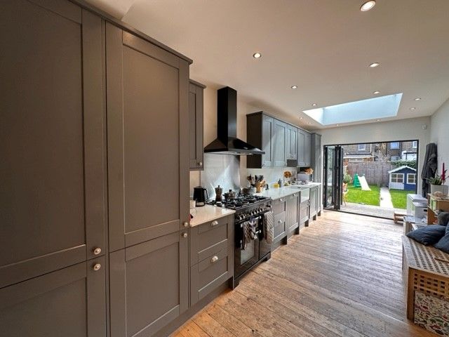 Property photo 1 of 14 Kitchen