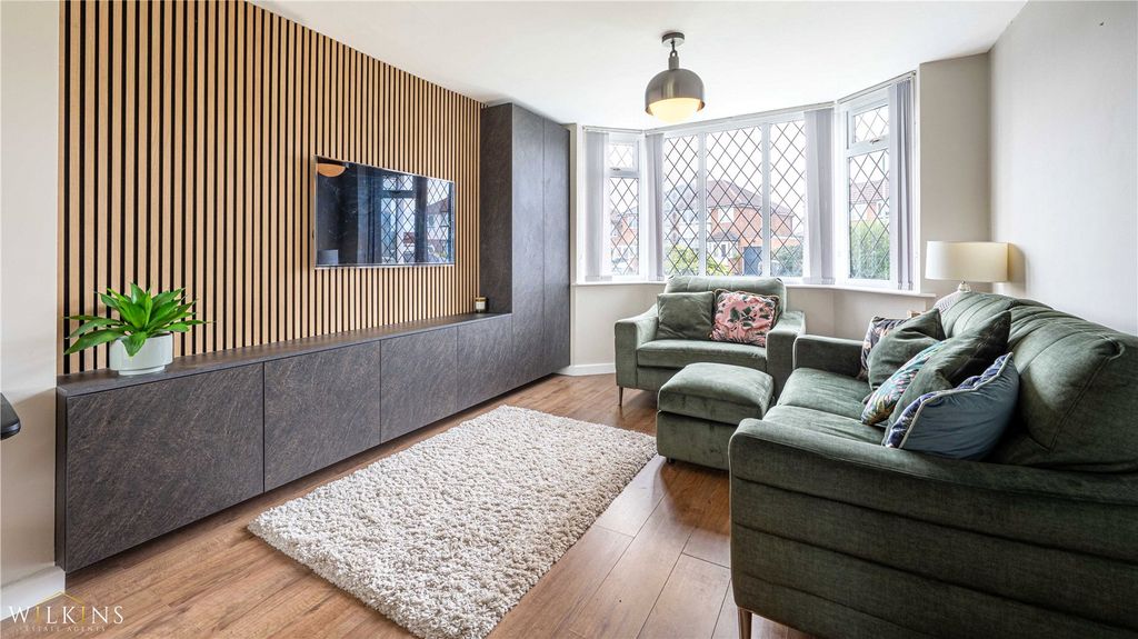 Property photo 3 of 25 Picture No. 23