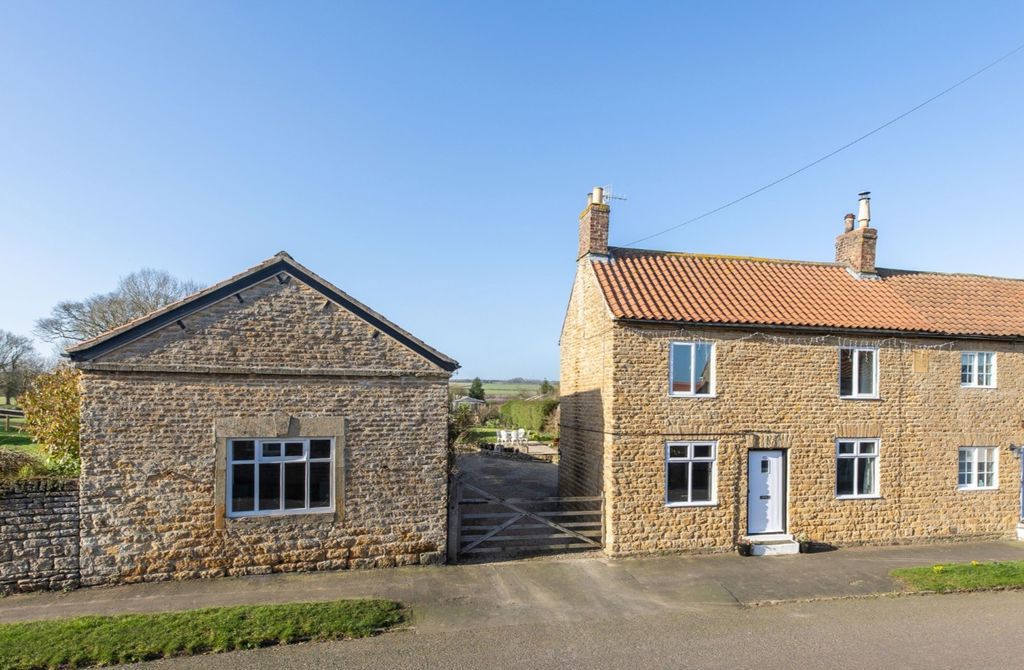 Property photo 1 of 28 Photo 1