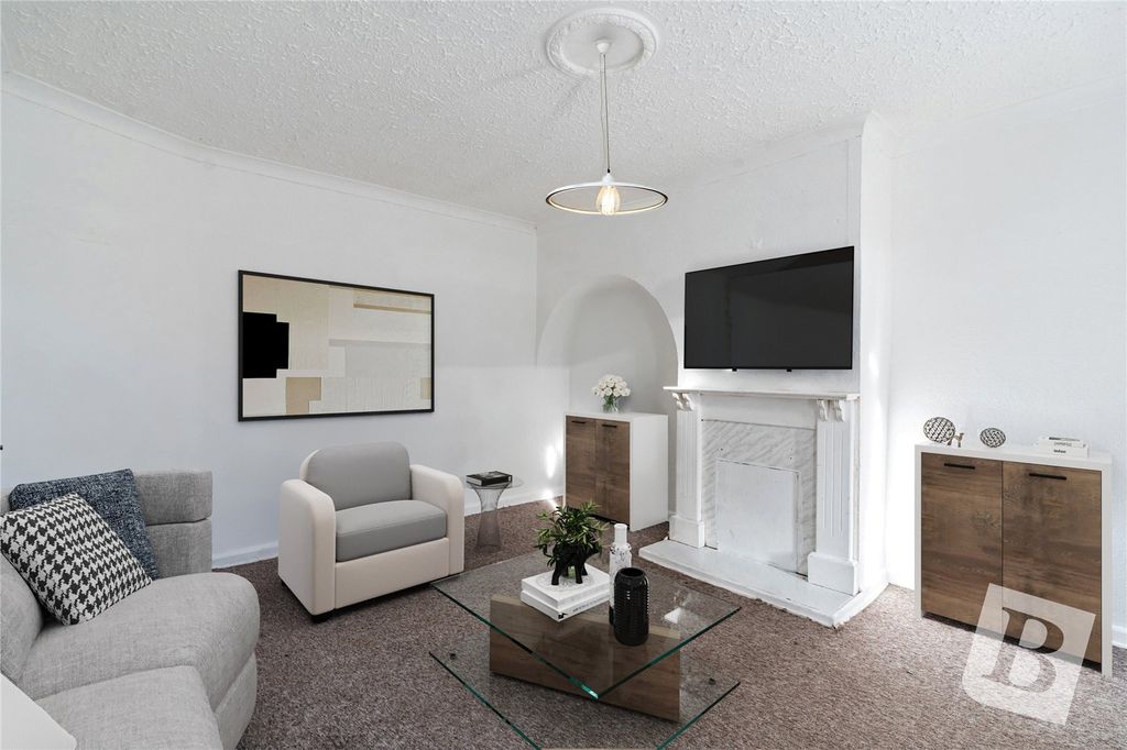 Property photo 2 of 20 Lounge