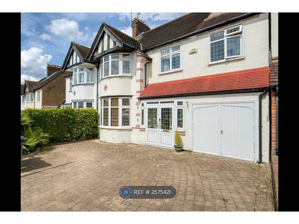 Property photo 1 of 23