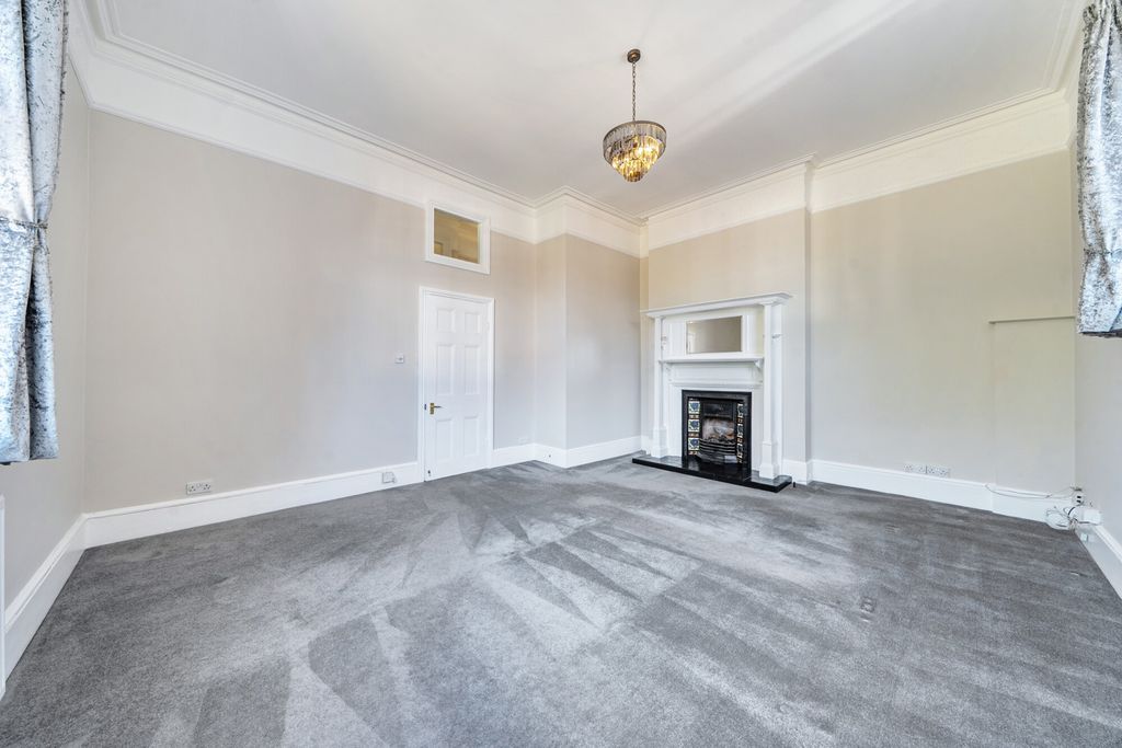 Property photo 3 of 17 1524087-7-6Ab1259...