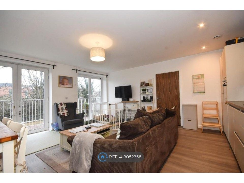 Property photo 3 of 14
