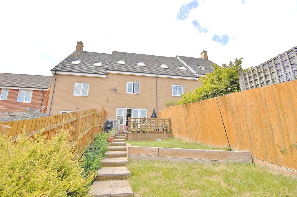 Property photo 2 of 9 Picture No. 04