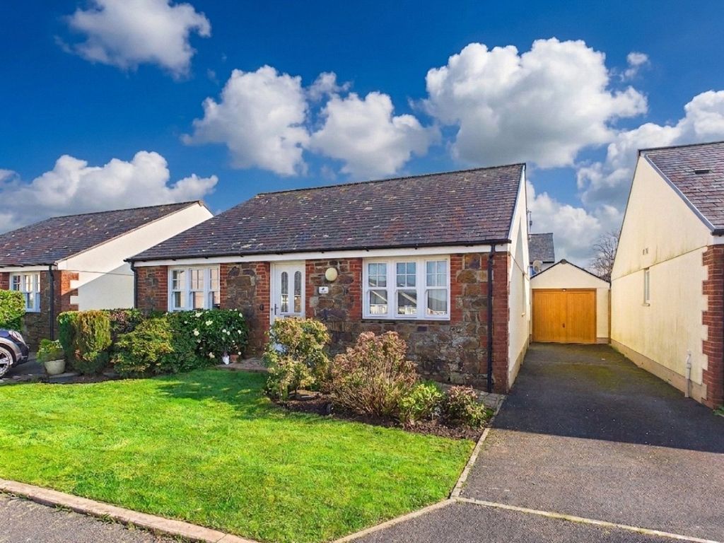 Property photo 1 of 14 9 The Meadows