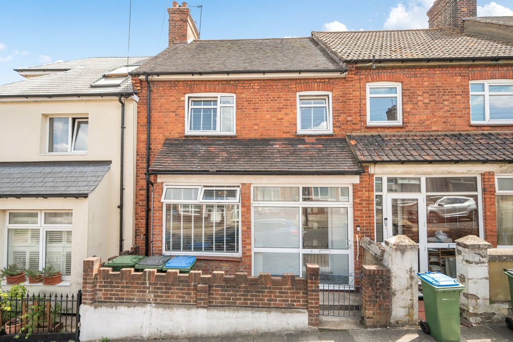 Property photo 1 of 19 External