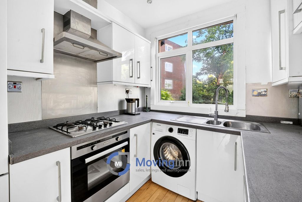 Property photo 3 of 26 Kitchen
